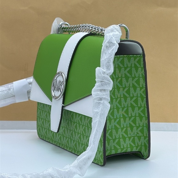 Michael Kors Greenwich Small Color-Block Signature Logo FlapCrossbody Bag
Jungle - Picture 3 of 16